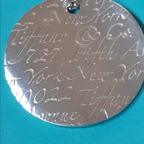 Genuine Tiffany & Co. Pendant and chain. - Picture 2 of 10